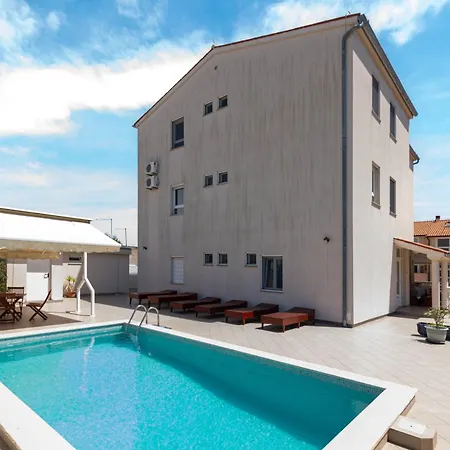 House With A Swimming Pool Liznjan, Medulin - 25722 Ližnjan