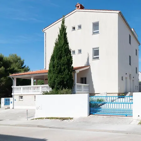 House With A Swimming Pool Liznjan, Medulin - 25722